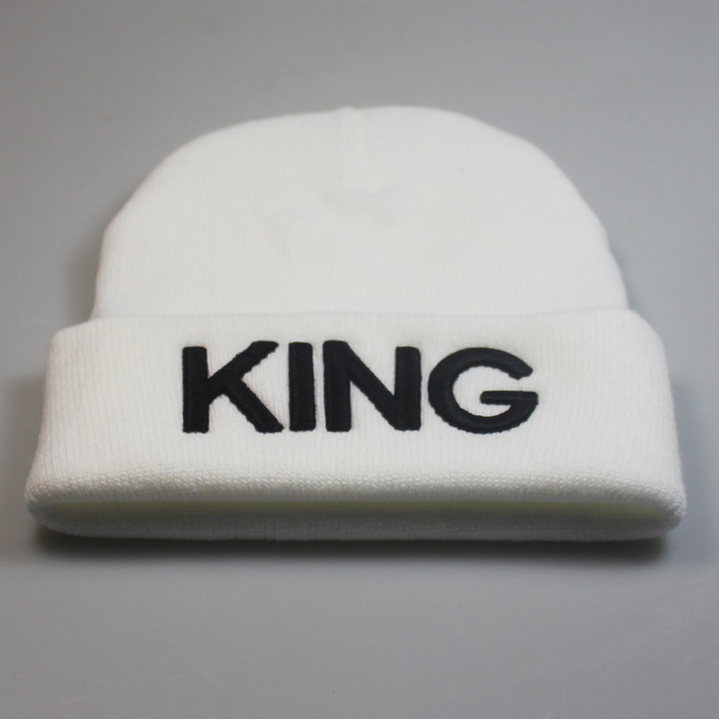 Bonnet Couple KING & QUEEN – Style Chic et Tendance